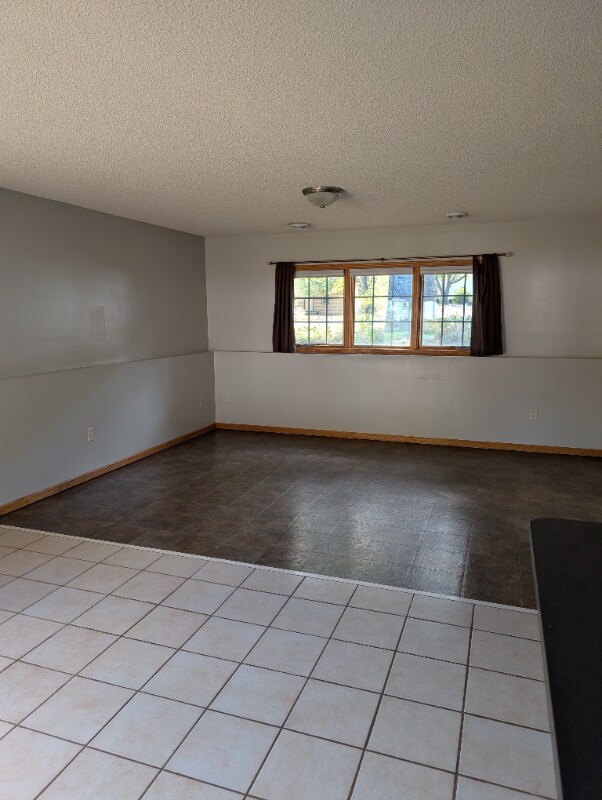 Building Photo - 1010 7th Ave N