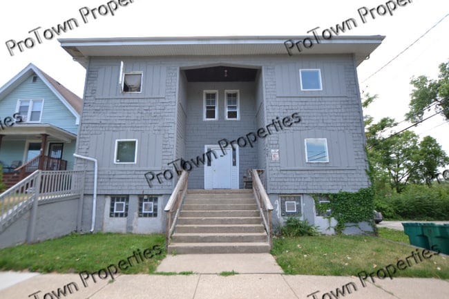 Building Photo - 107 Arizona Ave