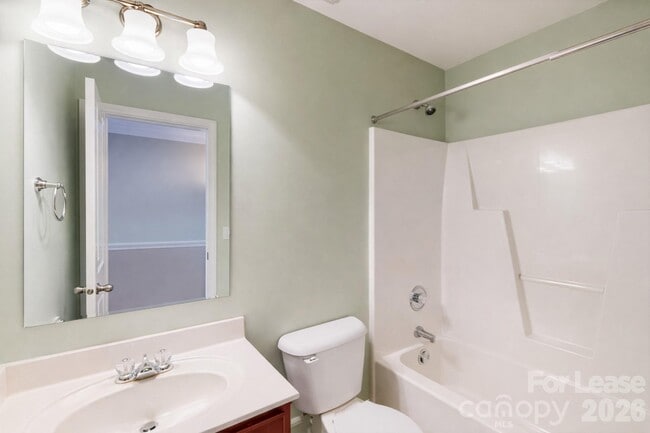 Building Photo - 9327 Greenheather Dr