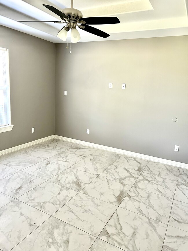 Building Photo - 1514 River Bend Dr