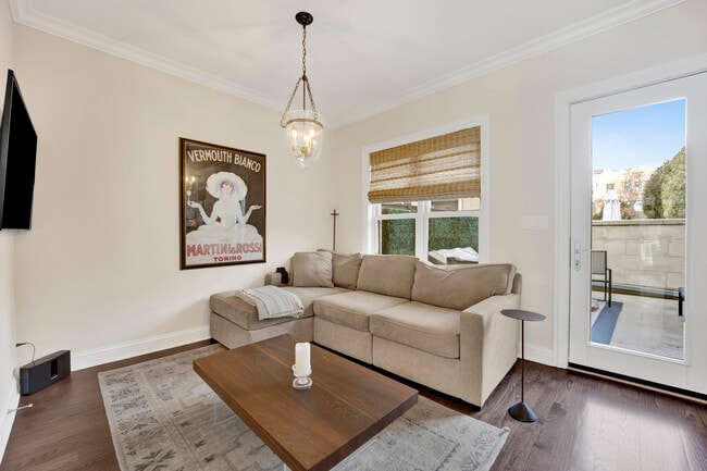 Building Photo - 460 Pennsylvania Ave