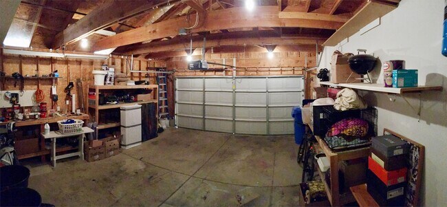 Building Photo - 436 Crystal Dr