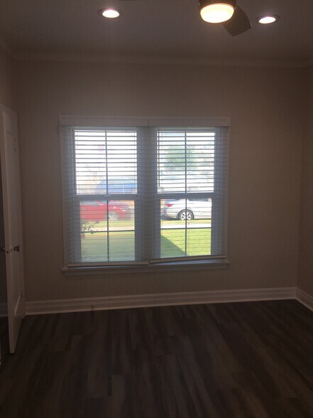 Ground floor - 120 Franklin Ct