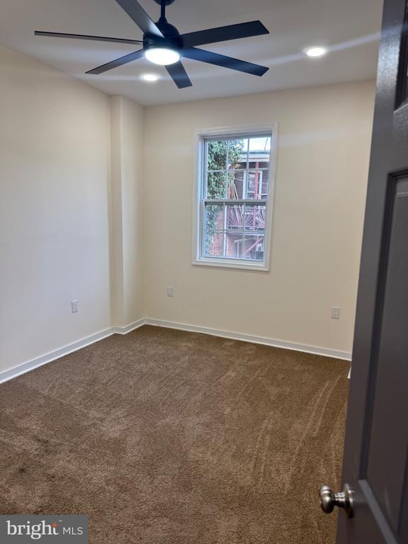 Building Photo - 312 E 25th St