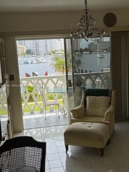 Building Photo - 450 Golden Isles Dr