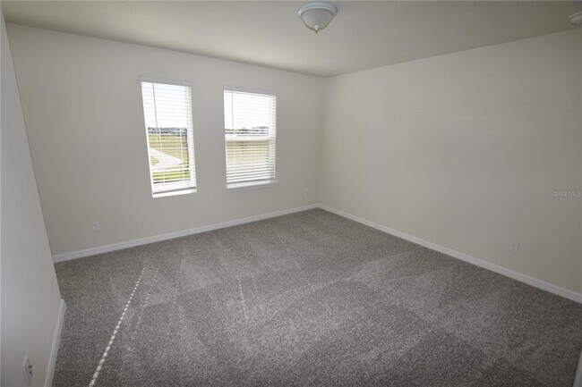 Building Photo - 5048 Holm Oak Dr