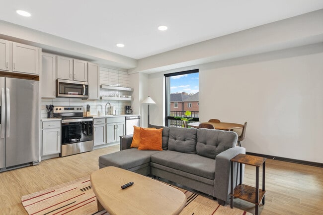 Building Photo - 423 E Michigan St