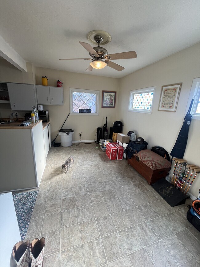 Building Photo - 424 Grover St