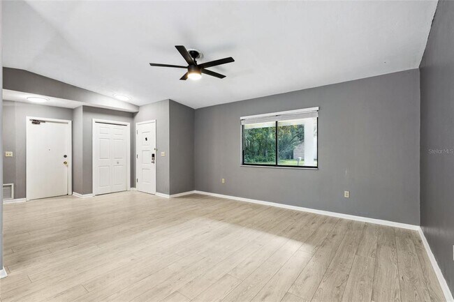 Building Photo - 1716 SW 77th Terrace