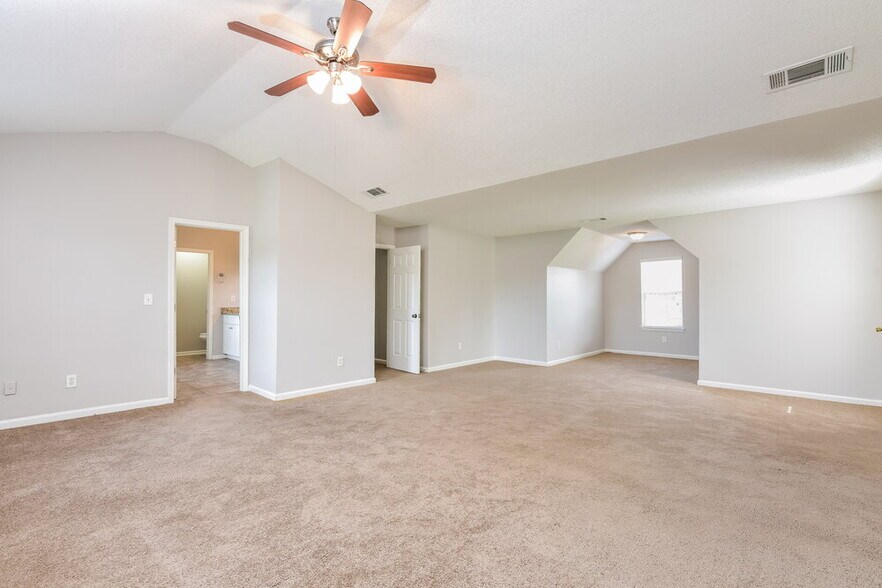 Building Photo - 5943 Duren Fields Pl