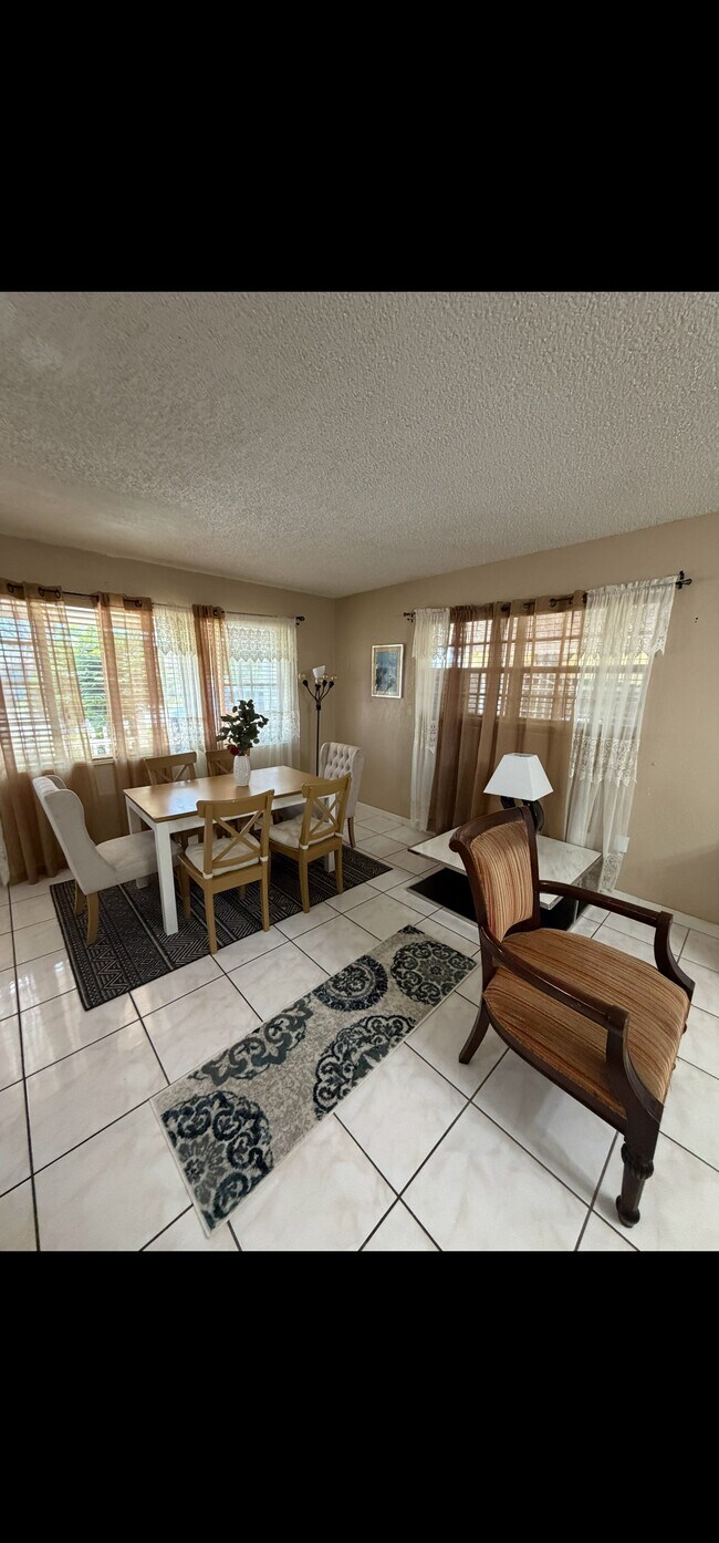 Building Photo - 1041 NW 196th Terrace