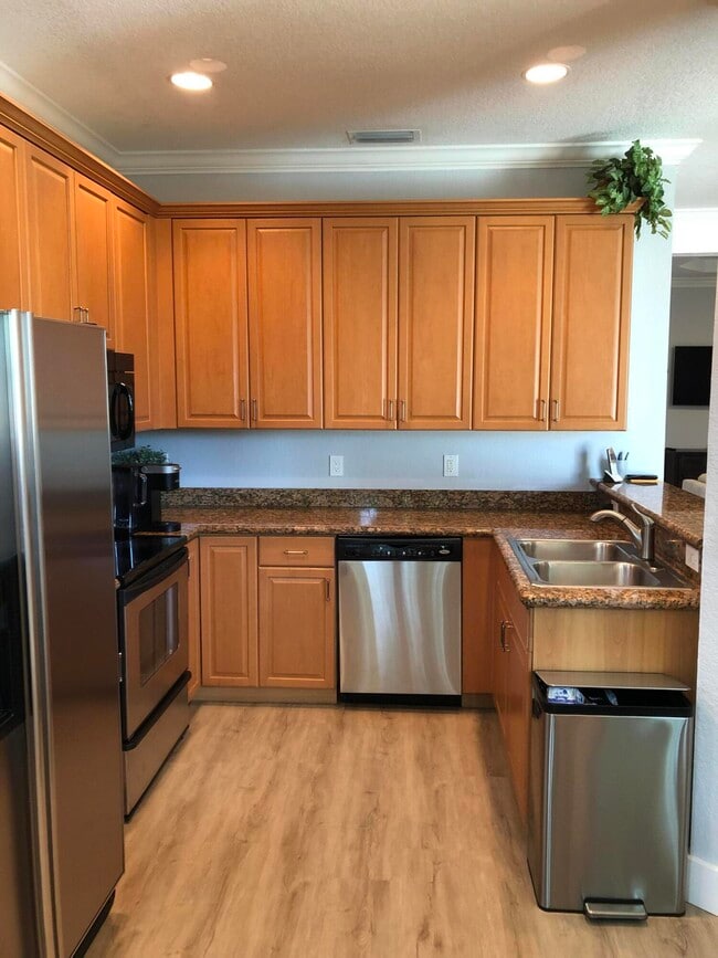 Building Photo - 1030 Murano Bay Dr