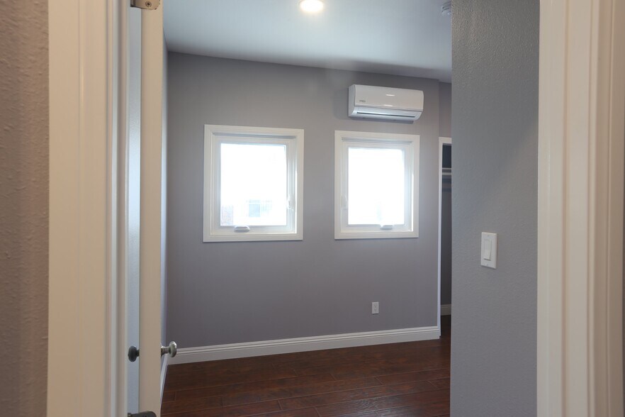 2nd bedroom - 2129 Cambridge St