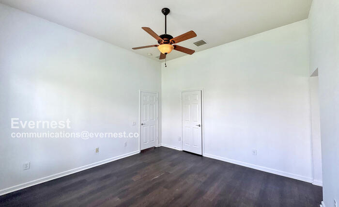 Building Photo - 692 Sea Holly Dr