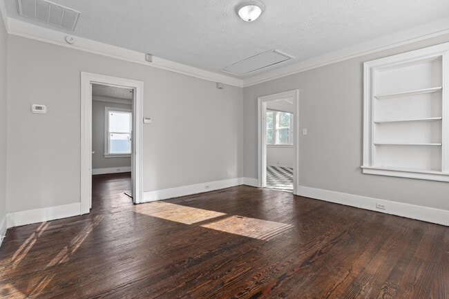 Building Photo - 1734 Fenwick St