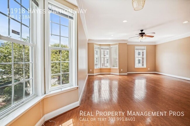 Building Photo - 11918 Hayes Station Way