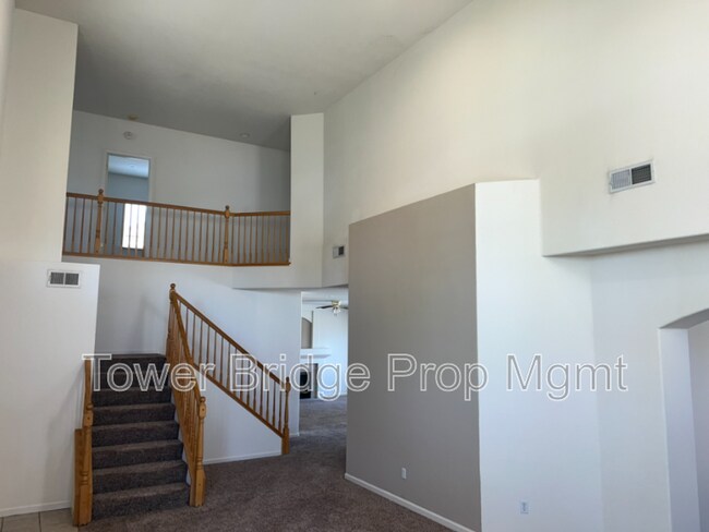 Building Photo - 3918 Ginko Way