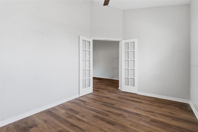 Building Photo - 896 Princeton Dr