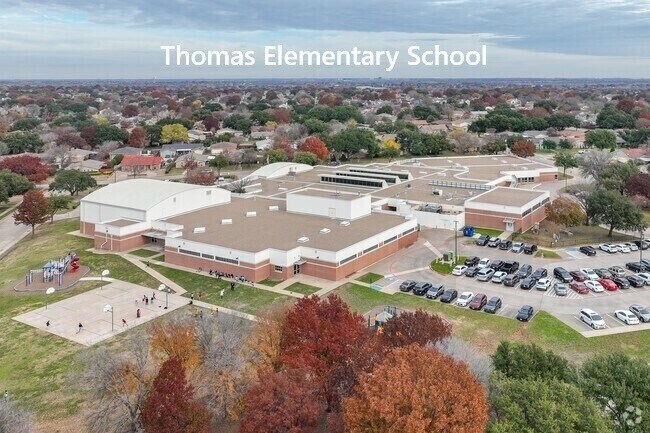 Building Photo - 1616 Montana Trail