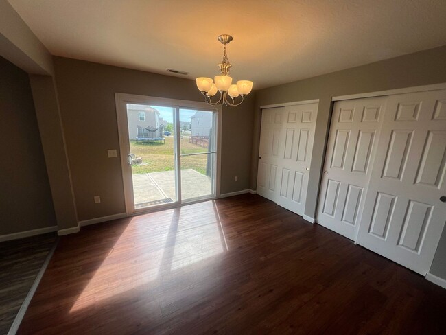 Building Photo - 106 Day Place 3BR/2.5BA (Trenton)