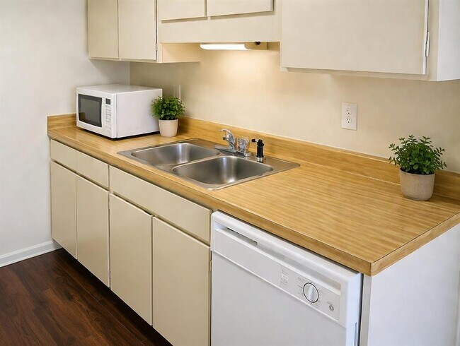 Building Photo - 1800 Lavaca St