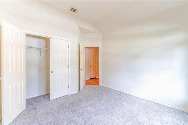 Building Photo - 2007 Tattler Dr