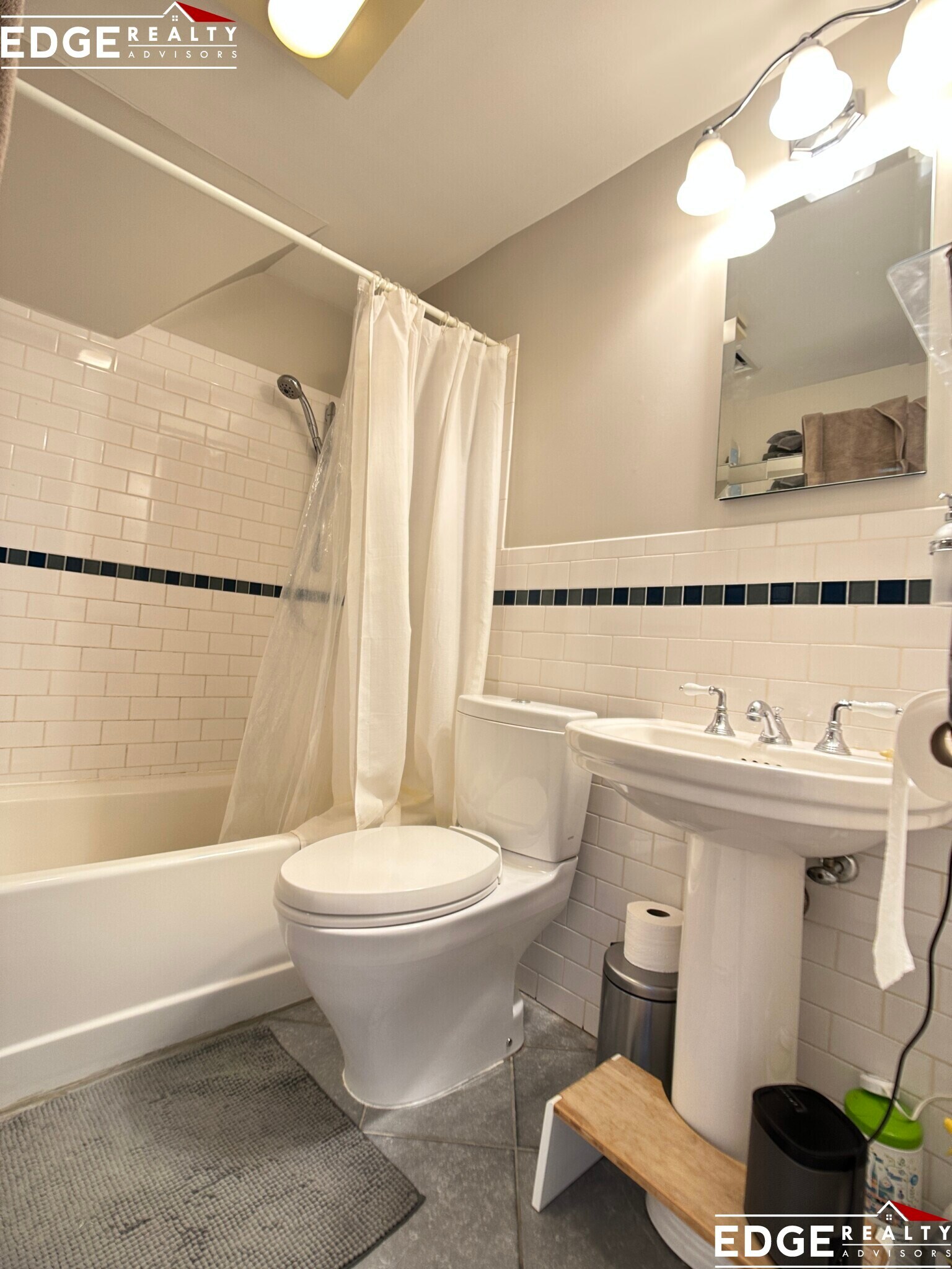 Building Photo - 12 Hopedale St