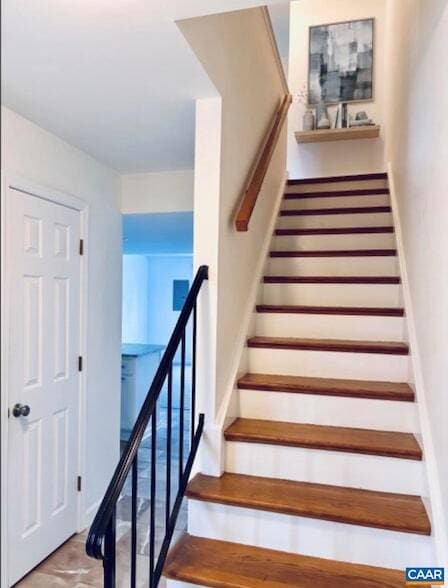 Building Photo - 210 Saponi Ln