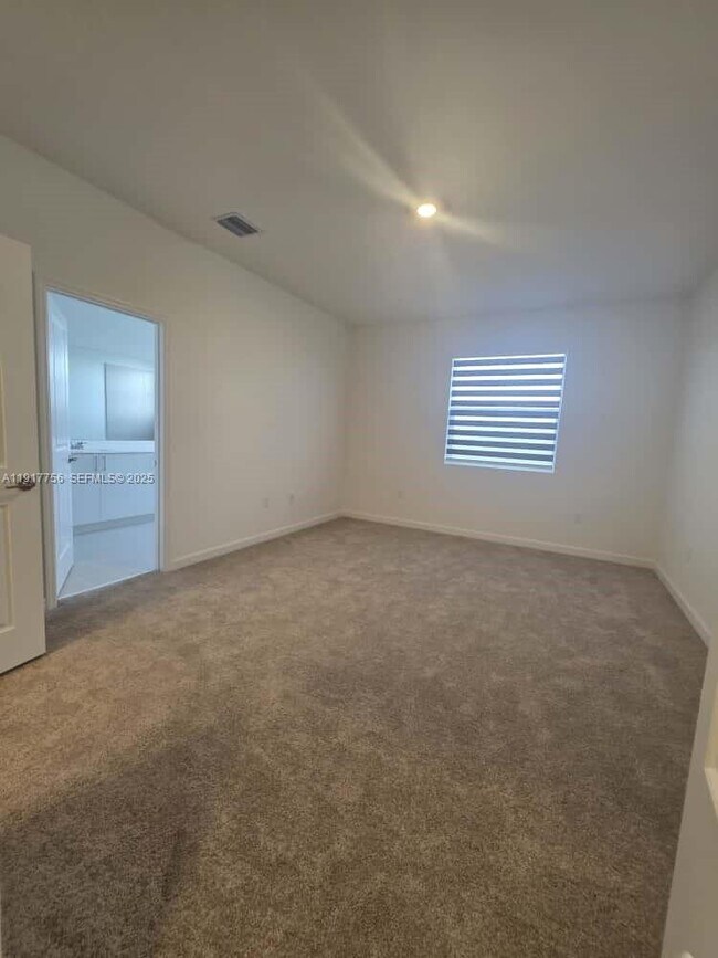 Building Photo - 17875 SW 359 Ter