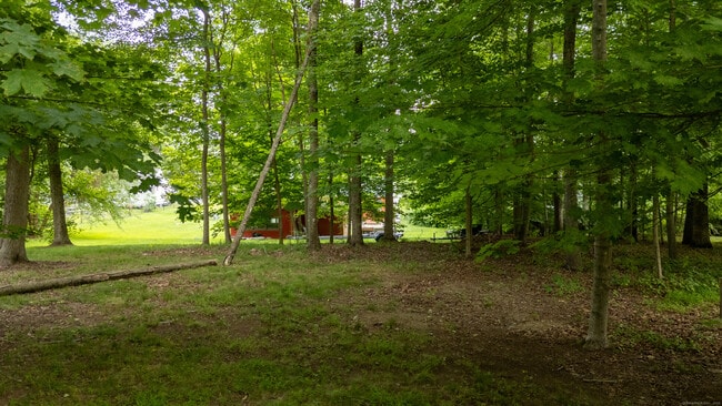 Building Photo - 114 Lakeside Dr
