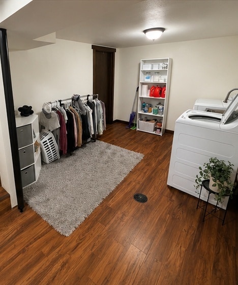 Laundry Room - 2704 Hallie Ln