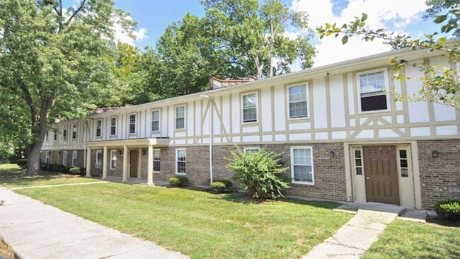 Floorplan - Eleven Oaks Apartments