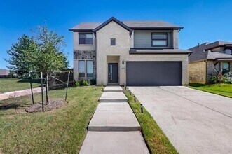 Building Photo - 1103 Enchanted Rock Ln