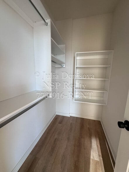 Building Photo - 3207 N Narragansett Ave