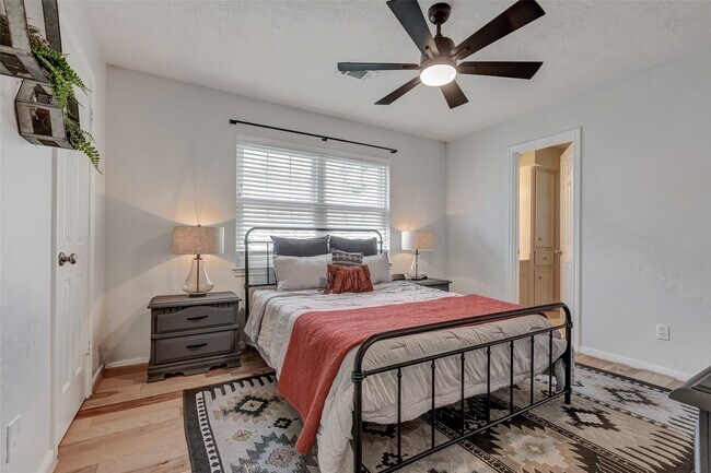 Building Photo - 9527 Enstone Cir