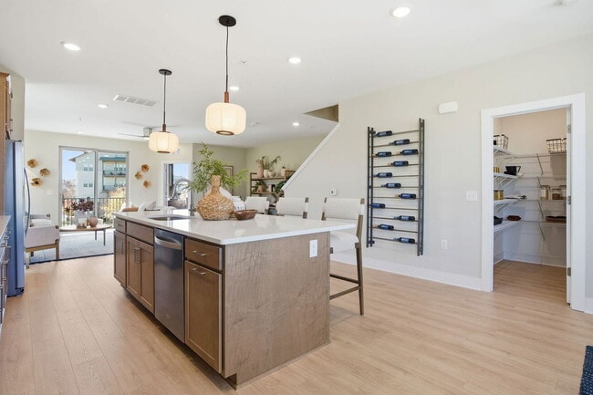 Building Photo - 6913 Cosby Vlg Ter