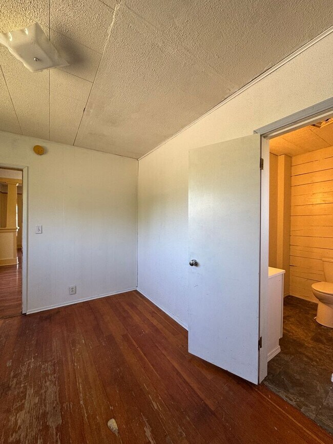 Building Photo - 509 N Cle Elum St