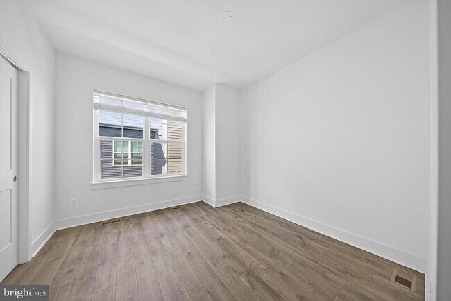 Building Photo - 7348 Blade Dr
