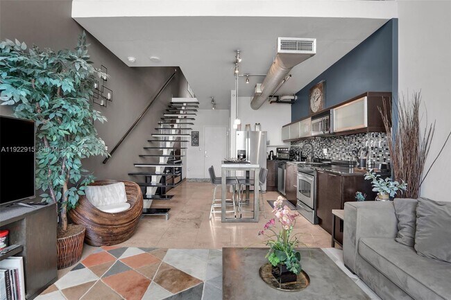 Building Photo - 690 SW 1st Ct