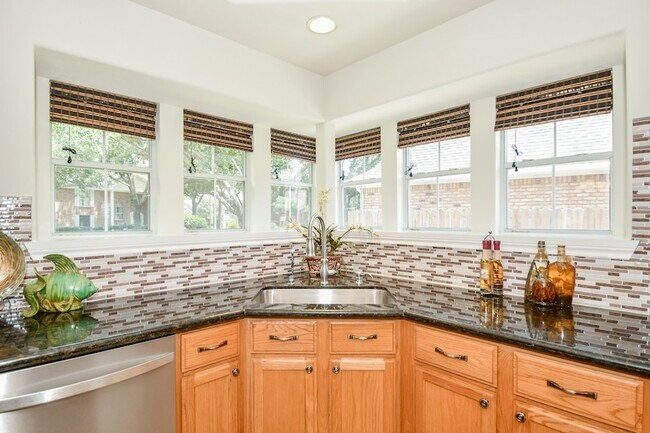 Building Photo - 20735 Park Pine Ln