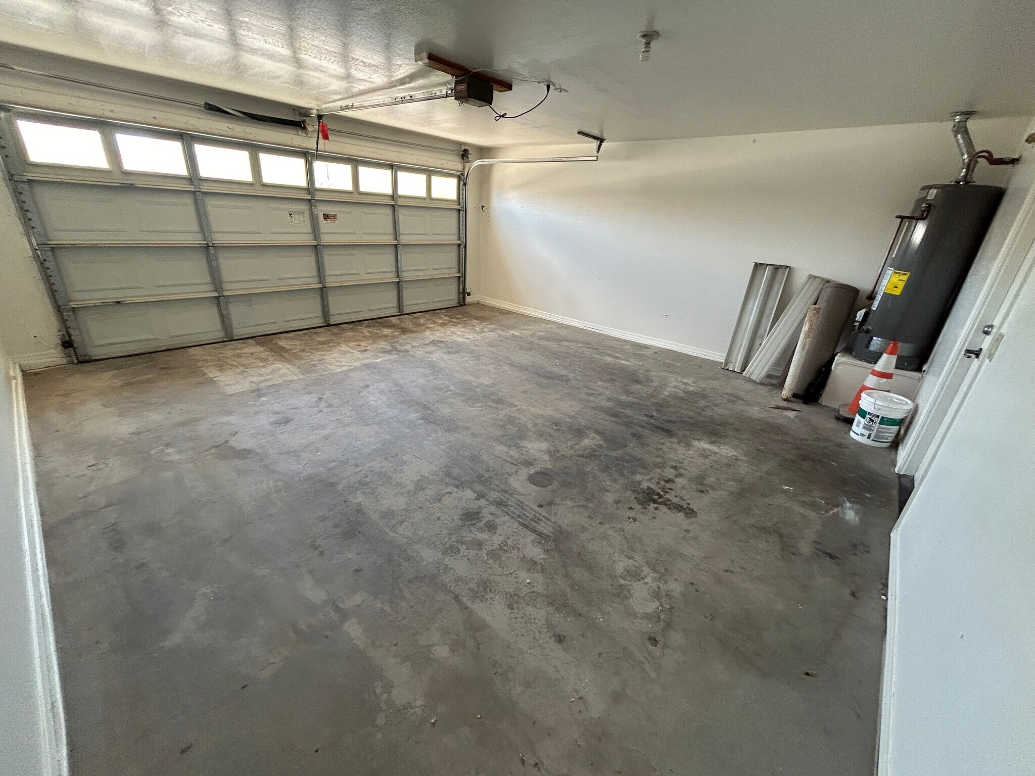 Building Photo - 7028 S 46th Dr