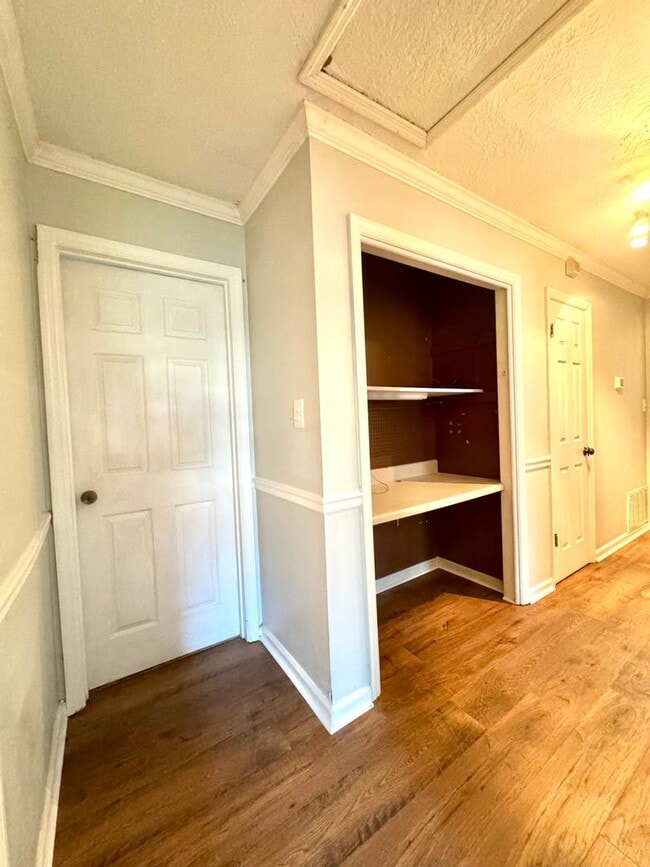 Building Photo - 308 Candlewood Dr