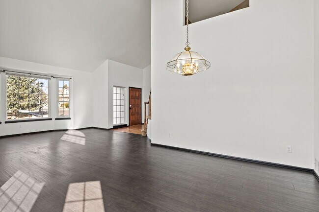 Building Photo - Huge Open-Concept Home in the Vibrant Briargate Neighborhood!