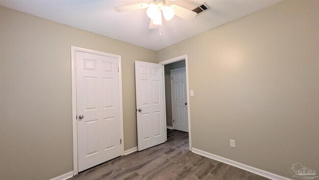 Building Photo - 3212 Cornell Dr