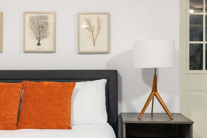 Building Photo - 173 N 7th St