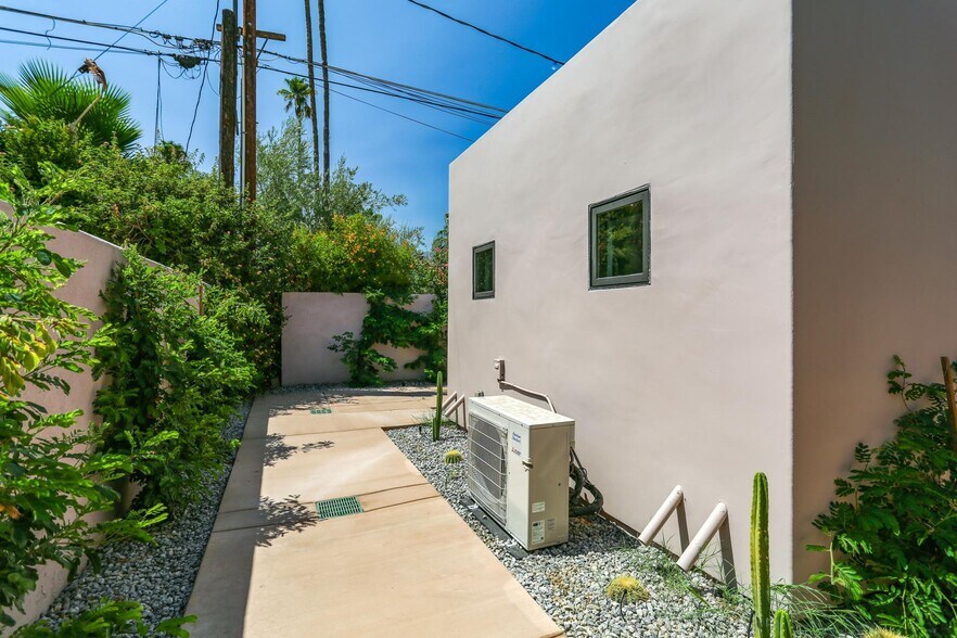 Building Photo - 133 Ocotillo Ave