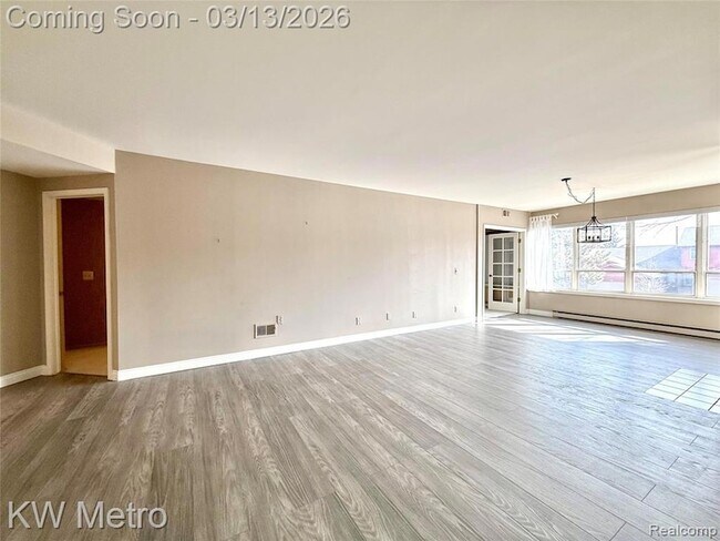 Building Photo - 875 GreenView Ct