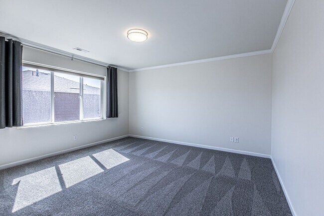 Building Photo - Amazing 4 bedroom home in Stewart Crossing!