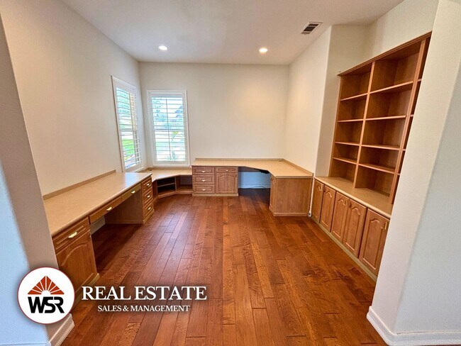 Building Photo - Beautifully upgraded LARGE home with a pool and basketball court in Mockingbird Canyon!