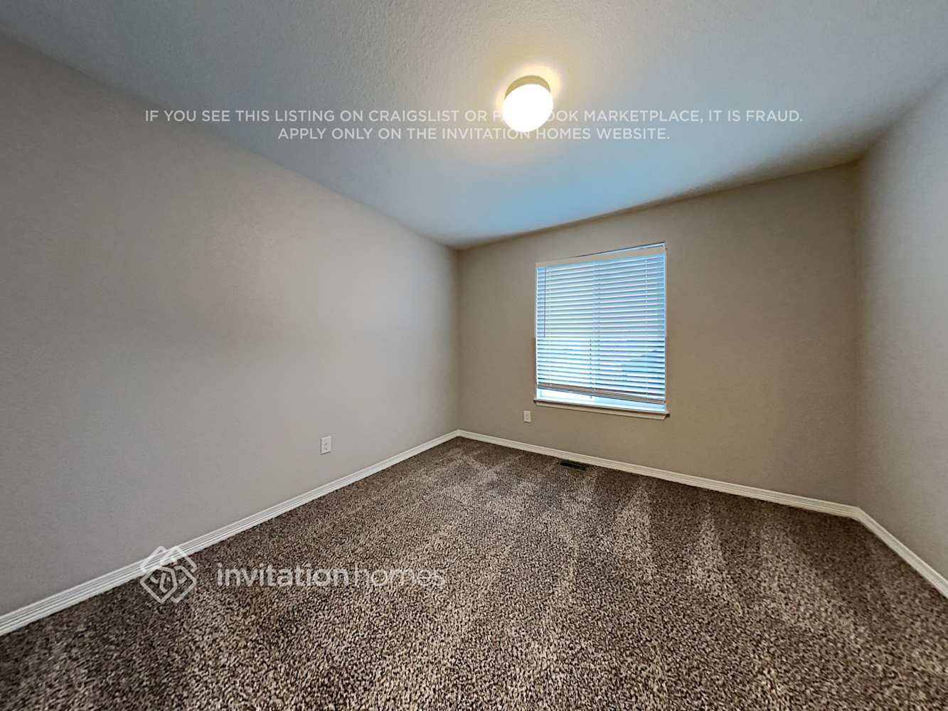 Building Photo - 10864 Nolin Dr